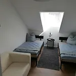Meisterhaus 8 *